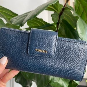 Fossil leather wallet